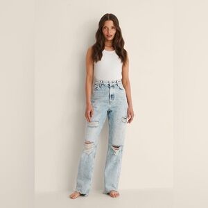 NA-KD Destroyed Detail High Waist Straight Jeans Size 6 (US) 36 (EU)